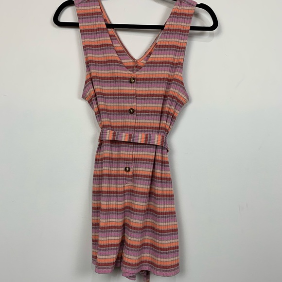 NWT The Vanity Room Ribbed Button Front Romper - Picture 2 of 3